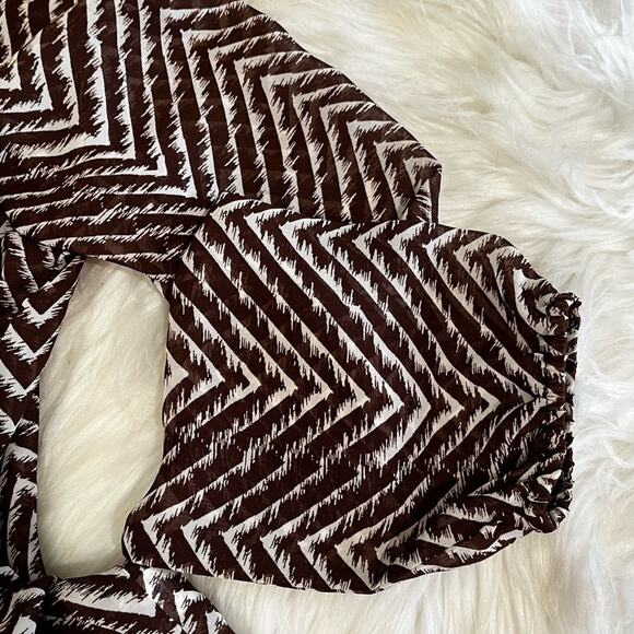 NEW Charming Charlie Longline Flutter Chevron Stripe Two Tone Choker Blouse NWT - Picture 15 of 16